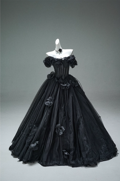 Gothic-Style Off-Shoulder A-Line Evening Gowns Fashion 3D Appliques Black Prom Dress AP3887