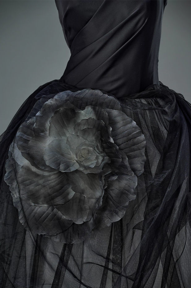 Classical A-Line Sweetheart Neck Black Sweet 16th Gowns Dreamy Handmade Flower Layered Tulle Prom Dress AP3888