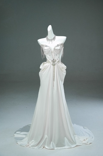 Vintage Off-Shoulder Sheath Satin Bridal Gowns Sparkly Beading Rhinestones Draped Wedding Dress AP3891