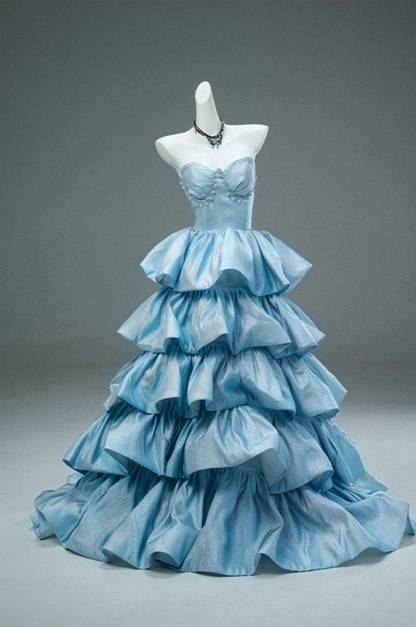 Stunning A-Line Strapless Sweet 16th Gowns Stylish Beads Tiered Prom Dress AP3900