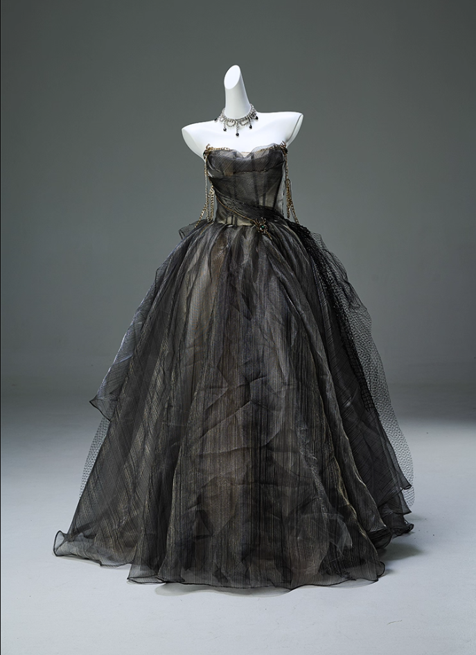 Unique Off-Shoulder A-Line Sweet 16th Gowns Gothic-Style Chain Crystals Tulle Prom Dress AP3902