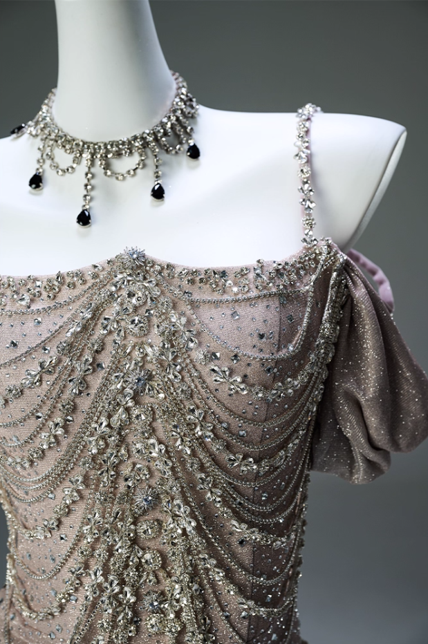 French Style Off-Shoulder Sheath Evening Gowns Sparkly Beading Rhinestones Ombre Prom Dress AP3904