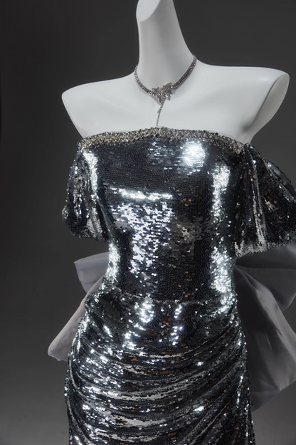 Sparkly Off-Shoulder Sheath Sweet 16 Evening Gowns Exquisite Sequins Beading Bow Tulle Prom Dress AP3912