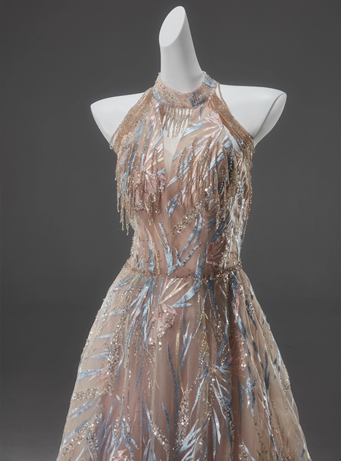 Bling Halter Neck A-Line Sweet 16 Gowns Glamorous Sequins Beading Embroidery Prom Dress AP3914