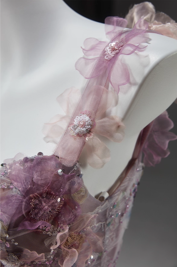 Stylish A-Line Spaghetti Strap Evening Dresses Sweet 3D Appliques Sequins Prom Dress AP3915