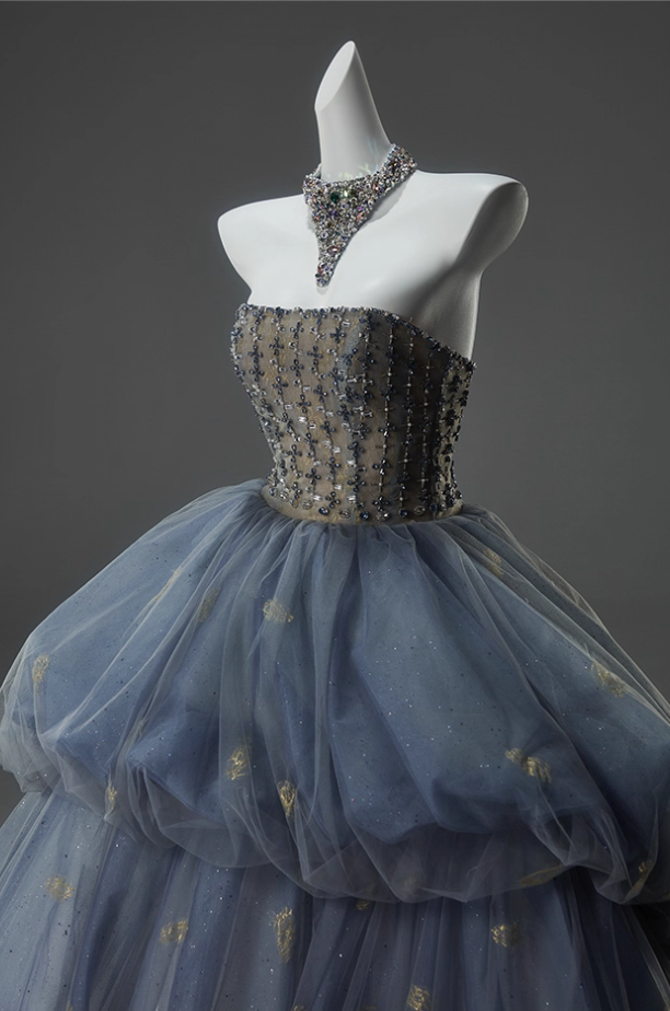 Attractive A-Line Strapless Sweet 16th Dresses Stylish Beading Rhinestones Sequins Tiered Tulle Prom Dress AP3919