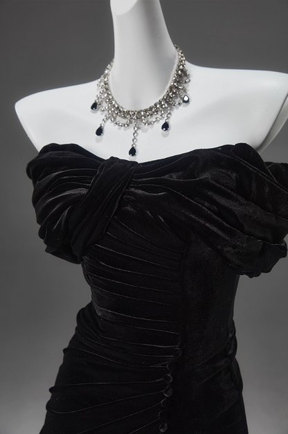 Sexy Sheath Off-Shoulder Evening Gowns Unique Black Ruched Beaded Prom Dress AP3920