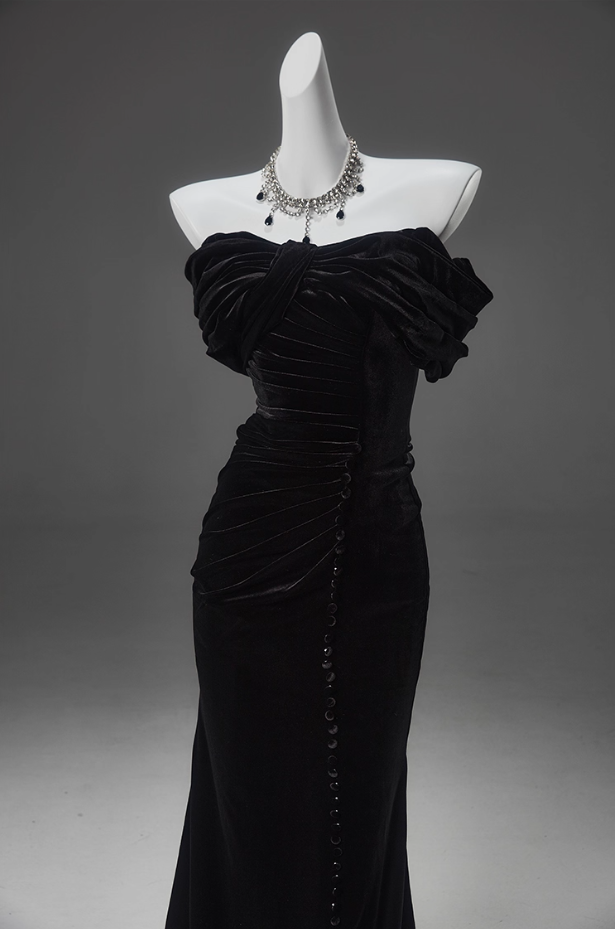 Sexy Sheath Off-Shoulder Evening Gowns Unique Black Ruched Beaded Prom Dress AP3920