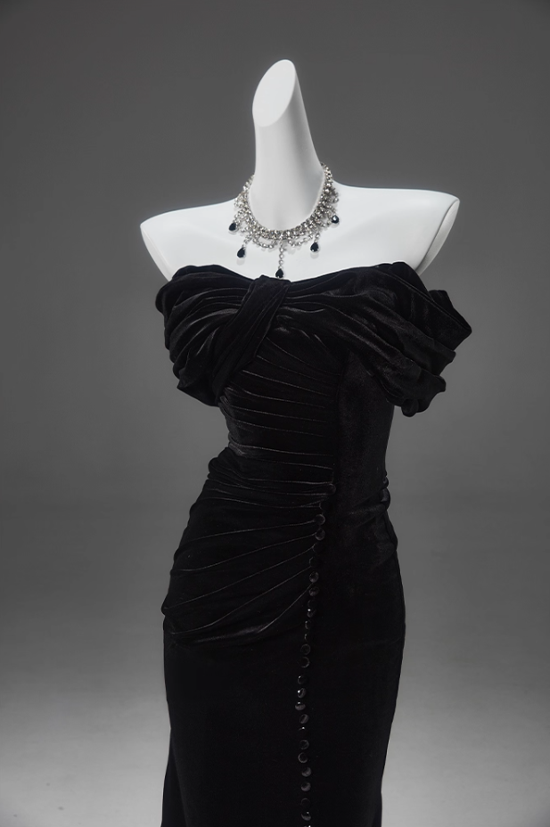 Sexy Sheath Off-Shoulder Evening Gowns Unique Black Ruched Beaded Prom Dress AP3920