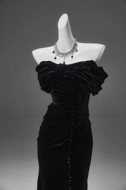 Sexy Sheath Off-Shoulder Evening Gowns Unique Black Ruched Beaded Prom Dress AP3920