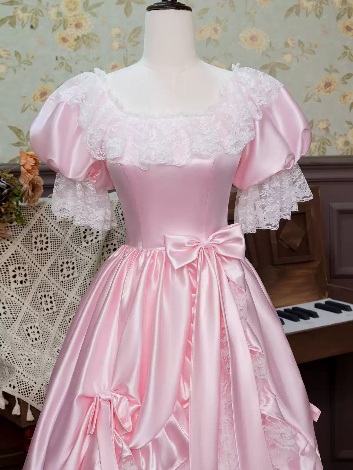 Pretty A-Line Square Neck Formal Dresses Lovely Lace Bows Short Sleeve Prom Dress AP3925