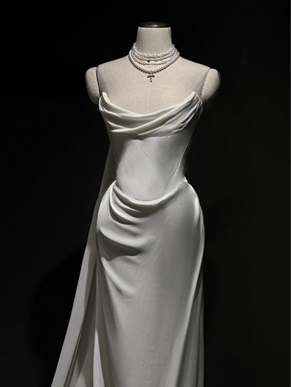 Casual Strapless Sheath Bridal Gowns Simple Satin Wedding Dress AP3930