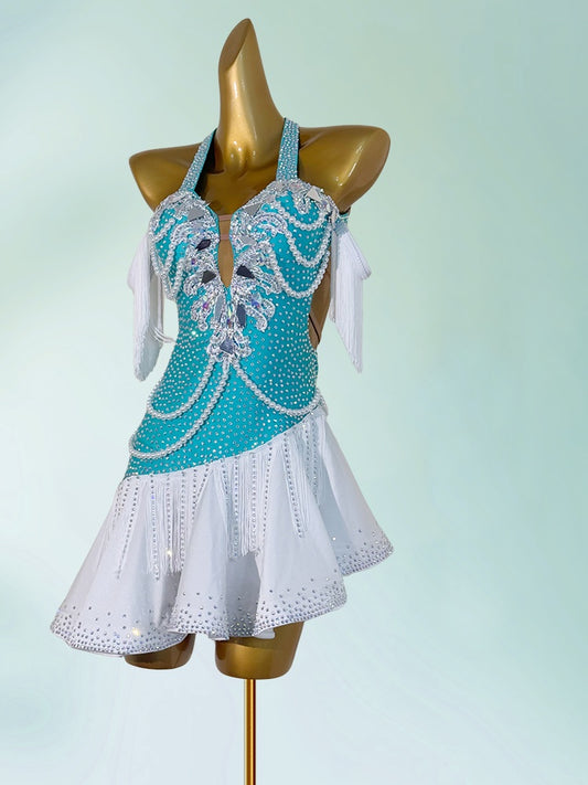 Lovely A-Line Halter Neck Birthday Dresses Vogue Sequins Tassel Beading Ruffles Homecoming Dress AP3936