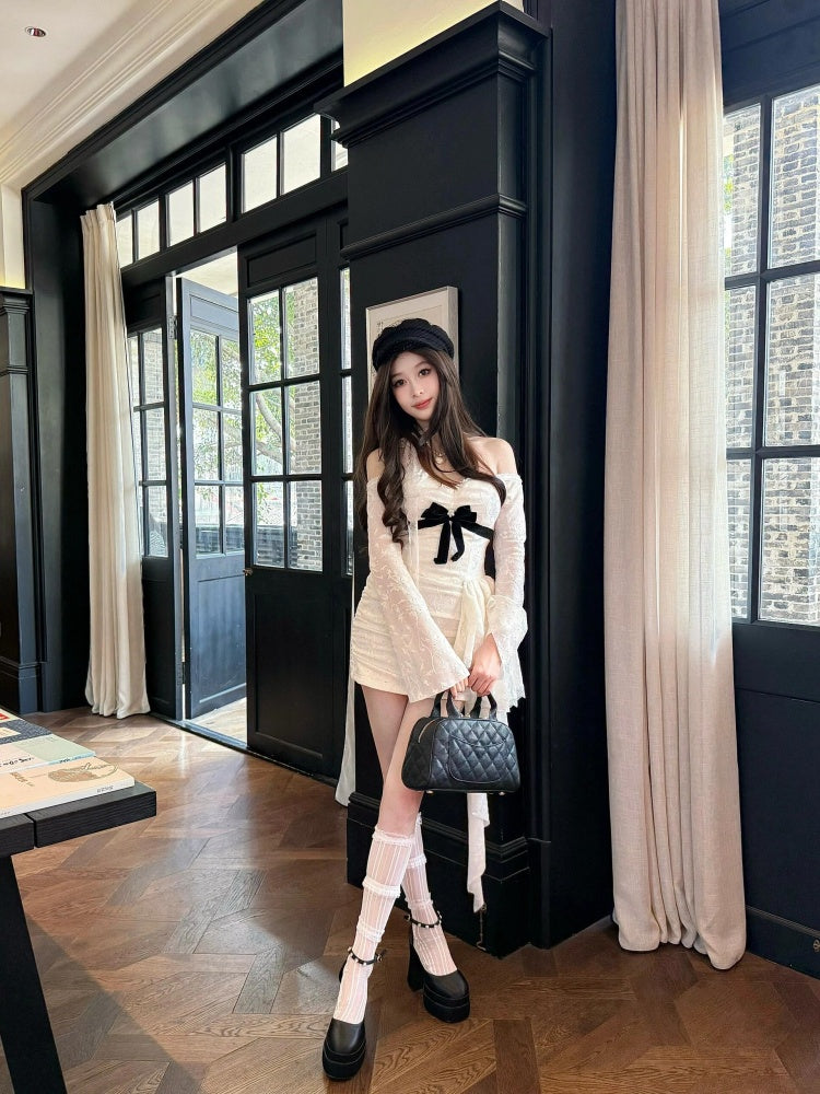 Enchanting Bodycon White Lace Splicing Mini Skirt Novelty Off-Shoulder Bow Long Sleeve Ruffles Short Dress AP4011
