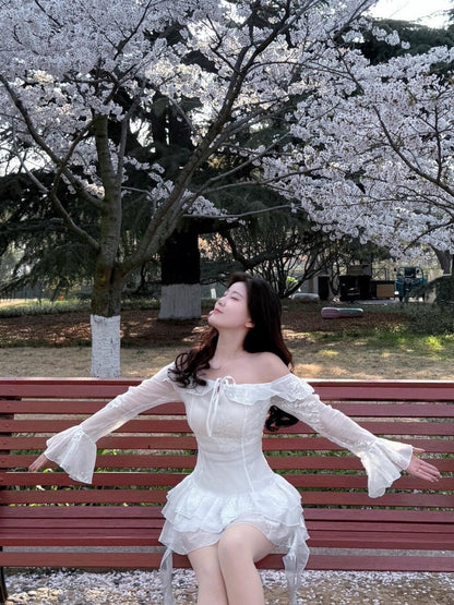 Enticing White Lace Splicing A-Line Ruffles Mini Skirt Glam Long Sleeve Off-Shoulder Tiered Short Dress AP4018