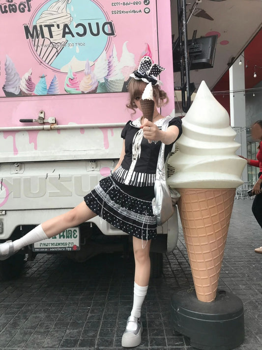 French Style Short Sleeve A-Line Mini Skirt Cute 2-Piece Set Jewel Neck Lace Trim Tiered Short Dress AP4044