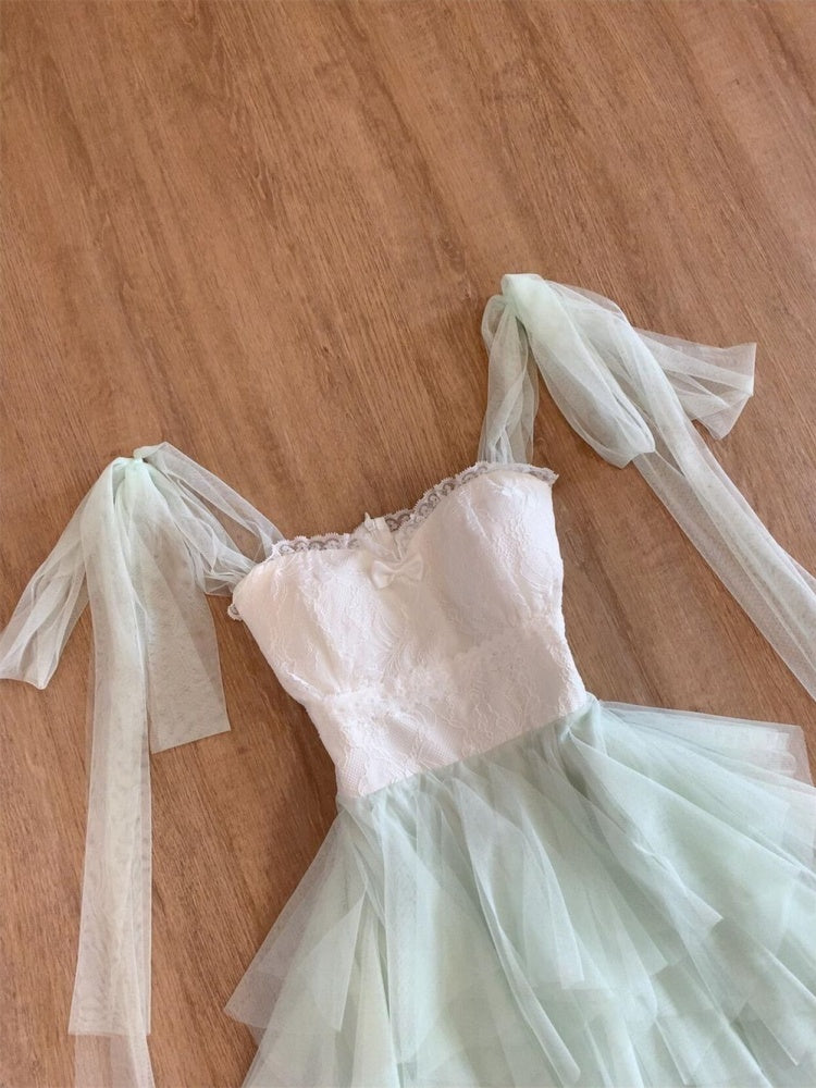 Flattering A-Line Lace Trim Tulle Mini Skirt Graceful Spaghetti Strap Cinched-Waist Bow Short Dress AP4052