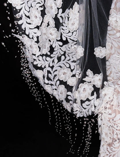 Superb Halter Neck Bridal Dress Beads Appliques Mermaid Wedding Dress AP4425