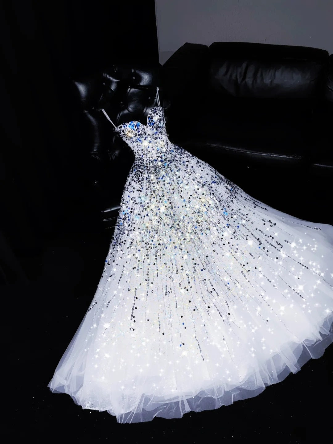 Shiny A-Line Strapless Sweet 16th Evening Dresses Sequins Tulle Prom Dress AP4432
