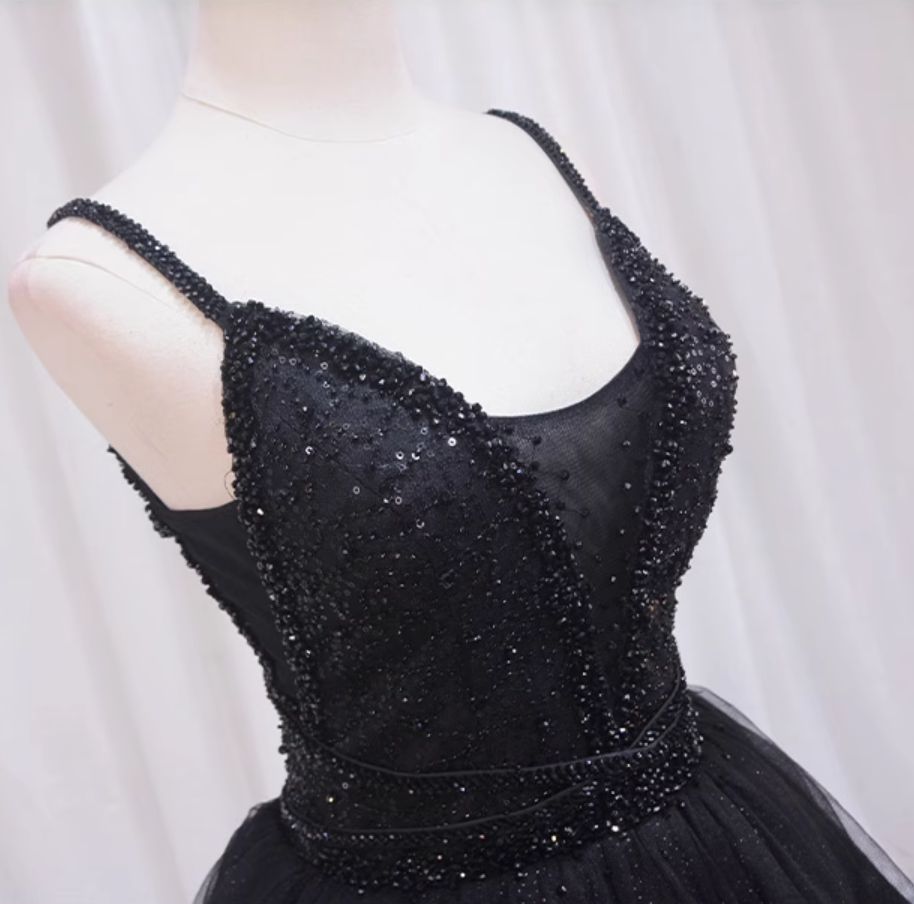 Adorable A-Line Spaghetti Strap Black Birthday Gowns Sequins Beading Tiered Tulle Homecoming Dress AP4470
