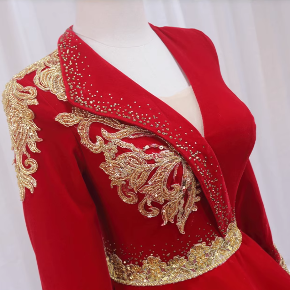 Enticing A-Line V Neck Formal Gowns Long Sleeve Backless Sequins Appliques Prom Dress AP4506