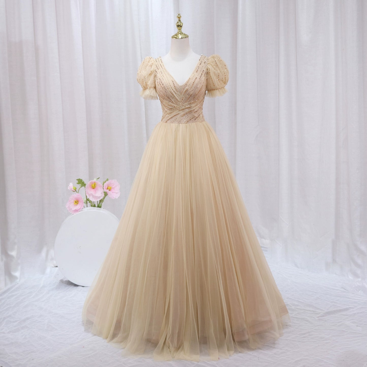 Eye-Catching A-Line V Neck Formal Gowns Tulle Sequins Beading Short Sleeve Prom Dress AP4509