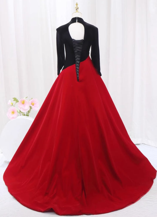 Fabulous A-Line V Neck Formal Gowns Long Sleeve Appliques Sequins Backless Black & Red Prom Dress AP4512