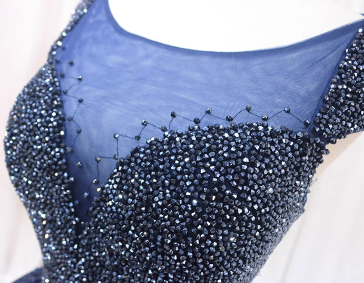 Vogue A-Line Boat Neck Sweet 16th Gowns Sequins Short Sleeve Beads Backless Tulle Prom Dress AP4550