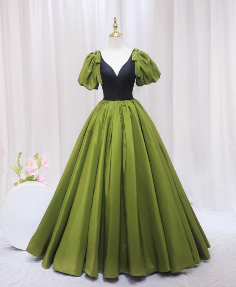 Princess A-Line V Neck Sweet 16th Gowns Puffy Short Sleeve Bows Lace Prom Dress AP4553