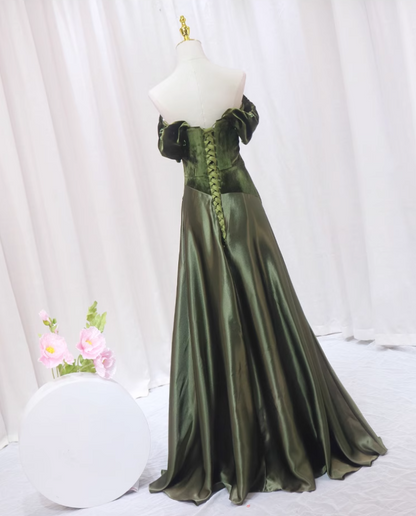 Fantastic A-Line Off-Shoulder Sweet 16th Formal Gowns Beads Sequins Velvet Satin Prom Dress AP4591