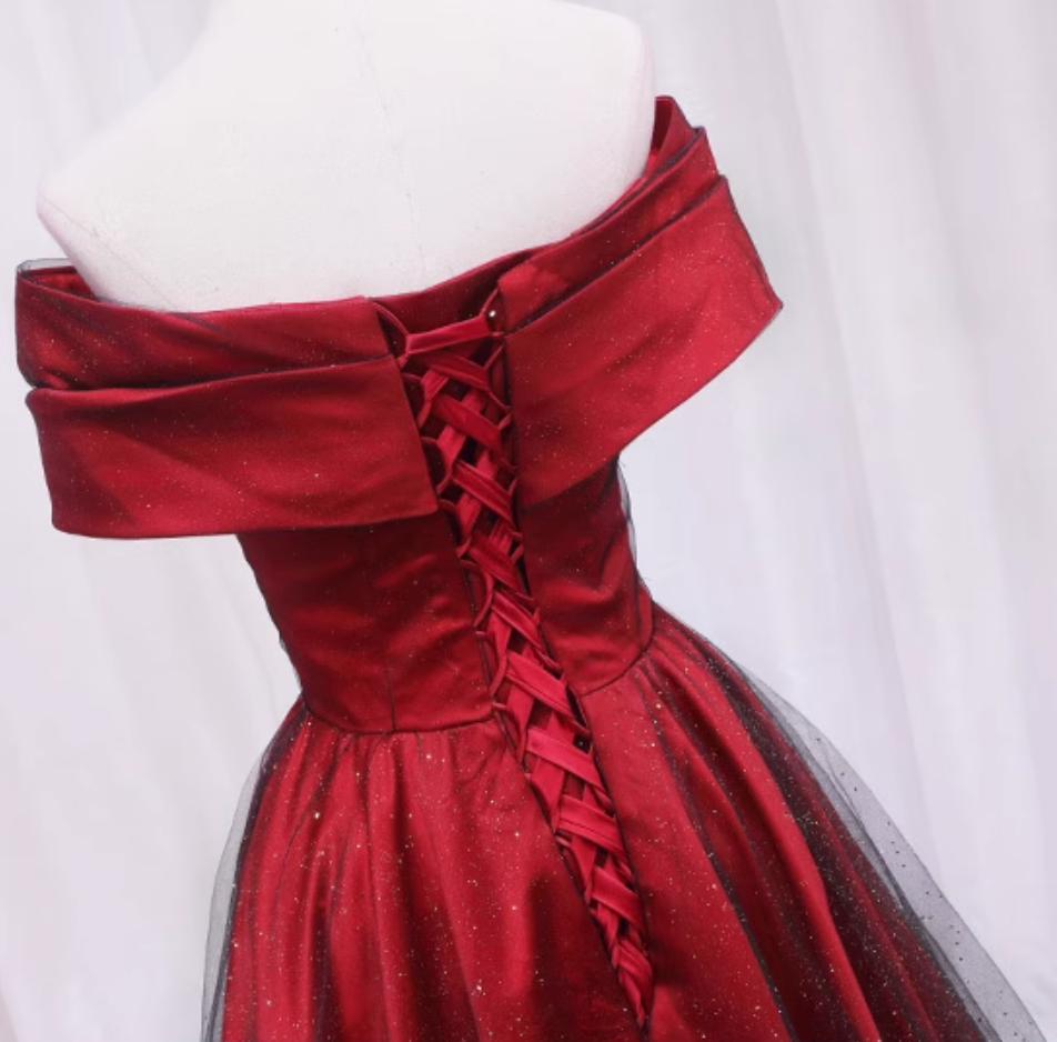 Stunning A-Line Off-Shoulder Sweet 16th Evening Gowns Glittering Sequins Tulle Red Pleated Prom Dress AP4605