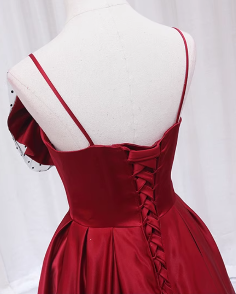 Refined A-Line Spaghetti Strap Sweet 16th Evening Dresses  Black Polka-Dot Tulle Bow Red Satin Prom Dress AP4640