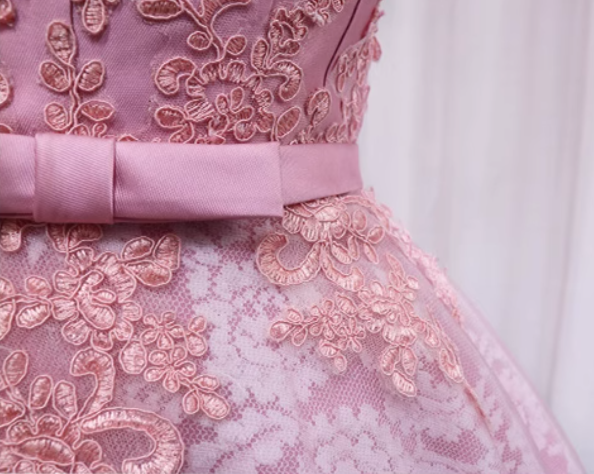 Superb Off-Shoulder A-Line Birthday Dresses Bow Appliques Lace Tulle Homecoming Dress AP4643