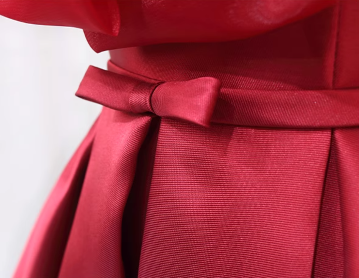 Splendid A-Line Strapless Birthday Dresses Bows Red Satin Pleated Homecoming Dress AP4648