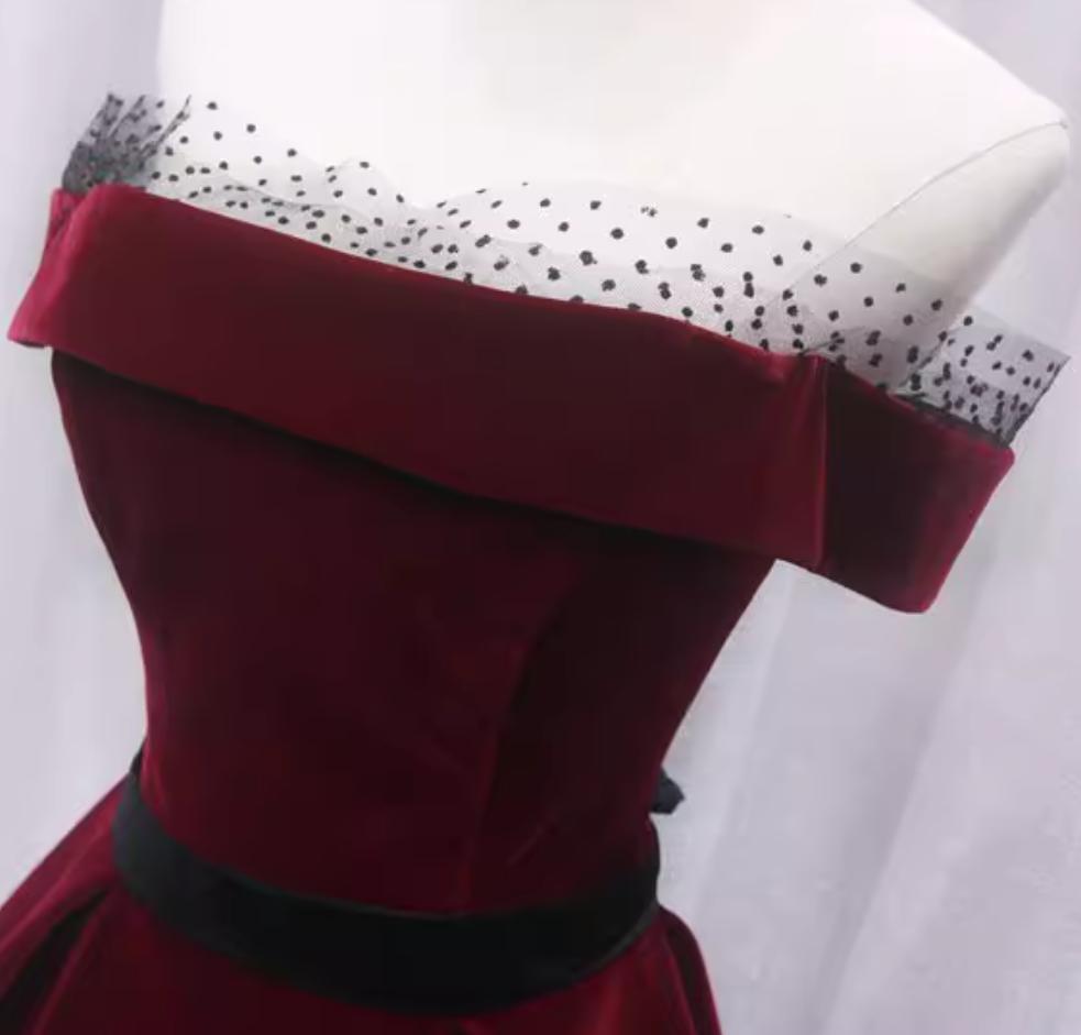 Minimalism Off-Shoulder A-Line Red Velvet Sweet 16th Evening Gowns Mesh Trim Lace-Up Prom Dress AP4684