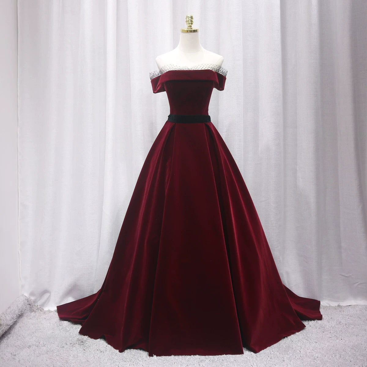 Minimalism Off-Shoulder A-Line Red Velvet Sweet 16th Evening Gowns Mesh Trim Lace-Up Prom Dress AP4684