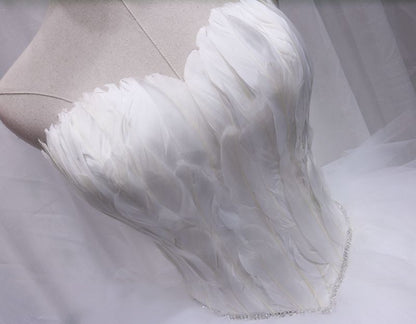 Adorable White A-Line Strapless Birthday Gowns Feather Beading Tulle Homecoming Dress AP4685
