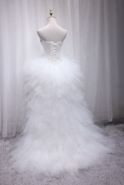Adorable White A-Line Strapless Birthday Gowns Feather Beading Tulle Homecoming Dress AP4685