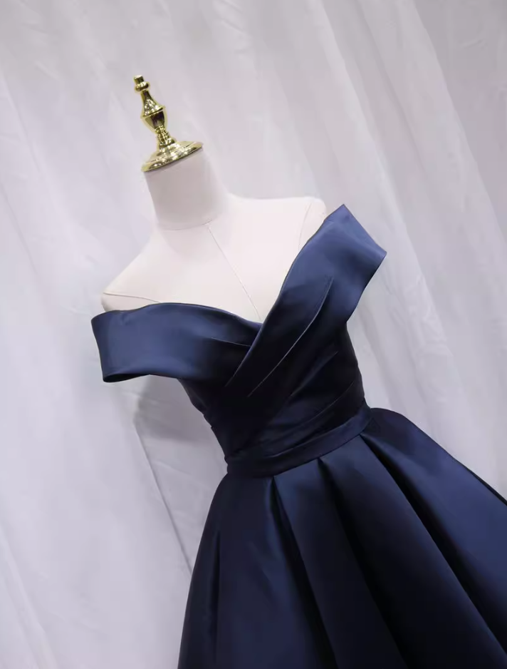 Sexy Off-Shoulder A-Line Birthday Dresses Pleated Navy Blue Satin Homecoming Dress AP4694