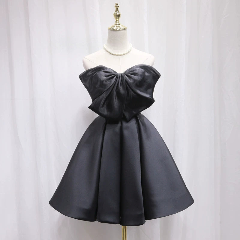 Modern A-Line Strapless Birthday Dresses Big Bows Black Satin Homecoming Dress AP4696