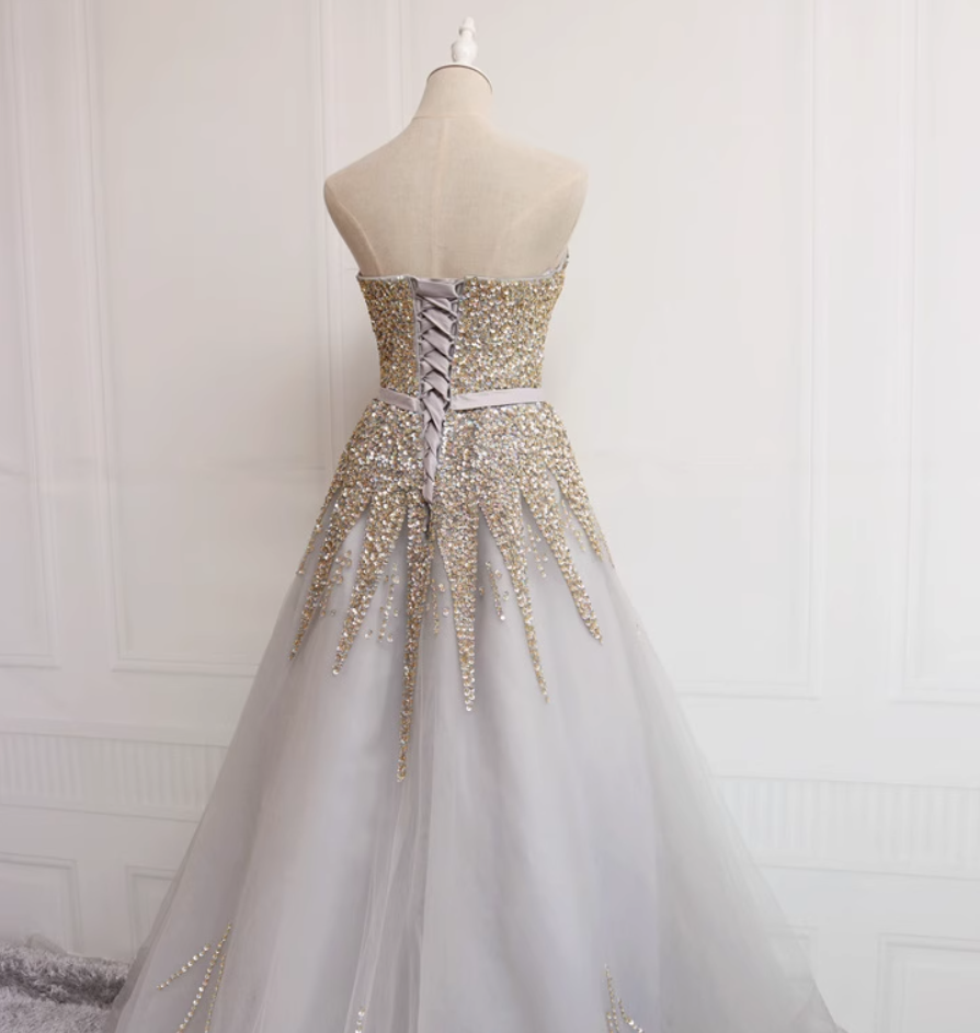 Eye-Catching A-Line Strapless Sweet 16th Gowns Elegant Sequins Beads Tulle Prom Dress AP4723