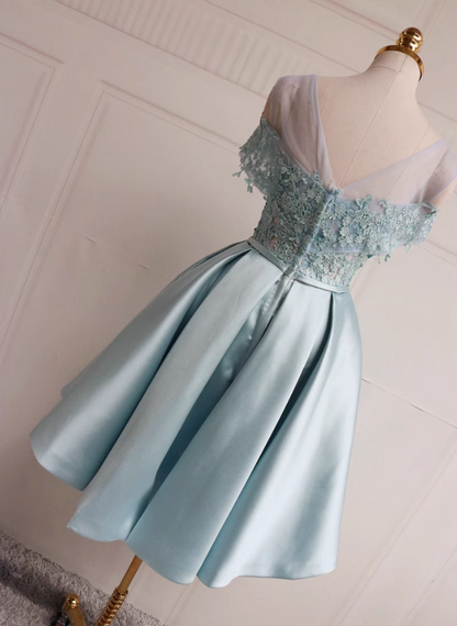 Fabulous Off-Shoulder A-Line Birthday Dresses Sheer Mesh Bow Lace Satin Homecoming Dress AP4727