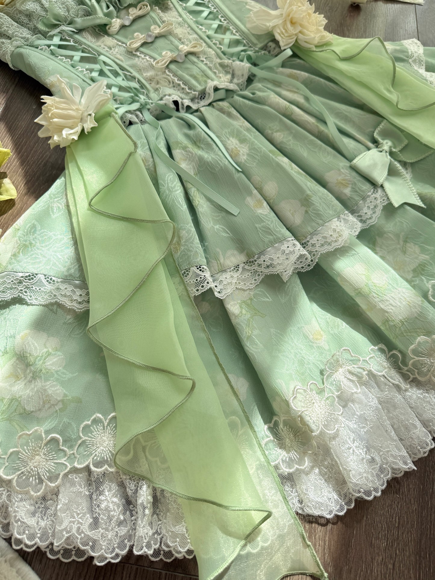 Dramatic Off-Shoulder Handmade Flowers A-Line Birthday Dresses Jacquard Bows Lace Homecoming Dress AP4817