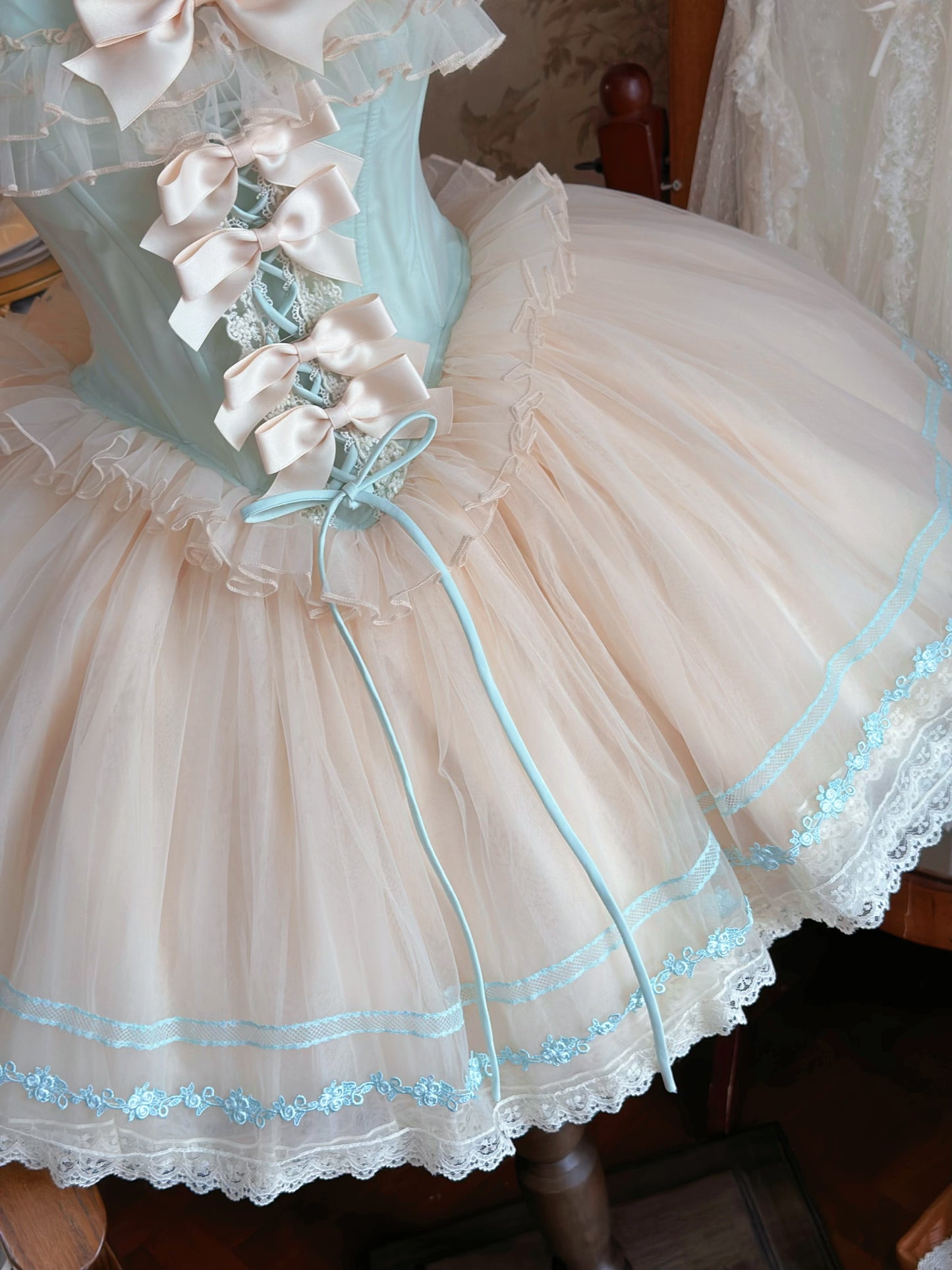 Fairy Off-Shoulder A-Line Layered Tulle Birthday Dresses Appliques Bows Lace Handmade Flowers Homecoming Dress AP4848