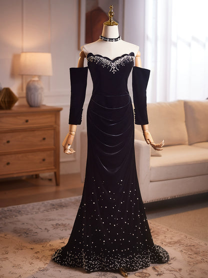 Simple Strapless Sheath Sweet 16th Dresses Black Velvet Beaded Prom Dress AP4900