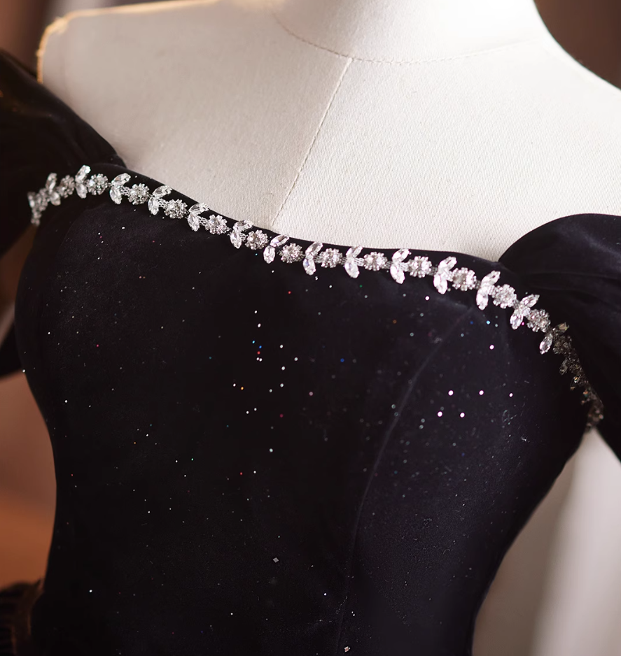 Trendy Off-Shoulder Black Velvet A-Line Birthday Dresses Beading Sequins Homecoming Dress AP4910