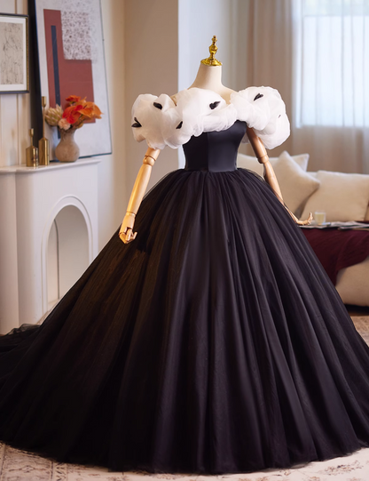 Chic A-Line Off-Shoulder Sweet 16th Gowns White & Black Tulle Prom Dress AP4949