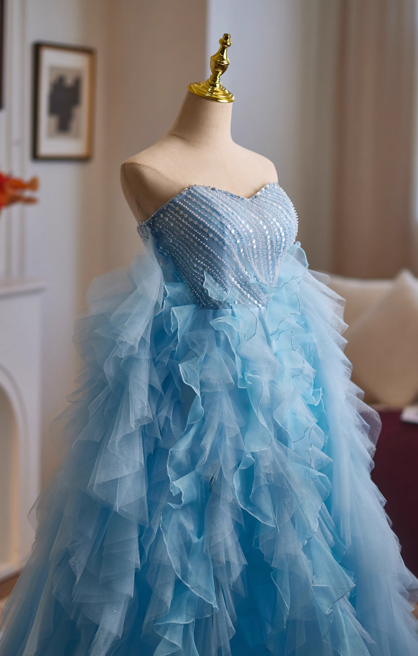 Graceful Strapless A-Line Ruffled Tulle Sweet 16th Dresses Sequins Beading High-Slit Prom Dress AP4952