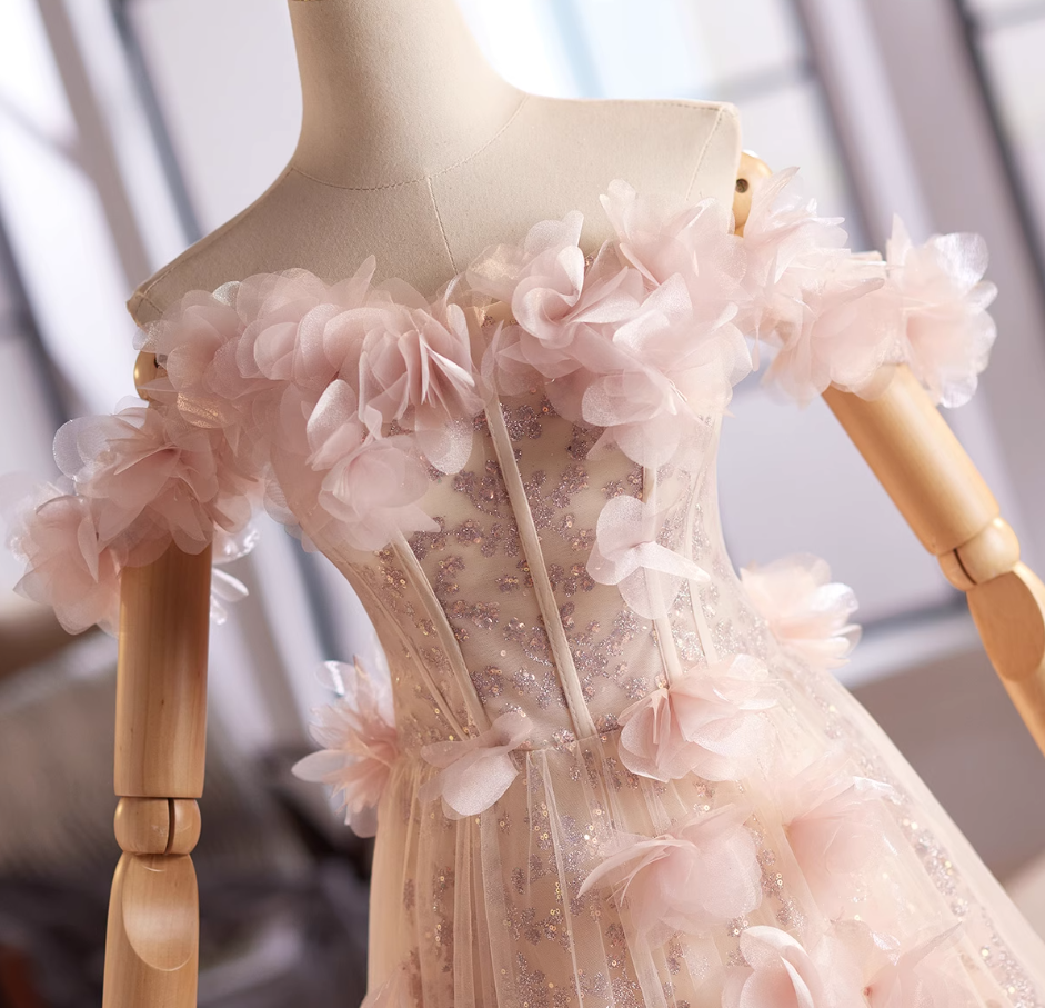 Pretty Off-Shoulder A-Line Sweet 16th Dresses Sequins 3D Appliques Tulle Prom Dress AP4995
