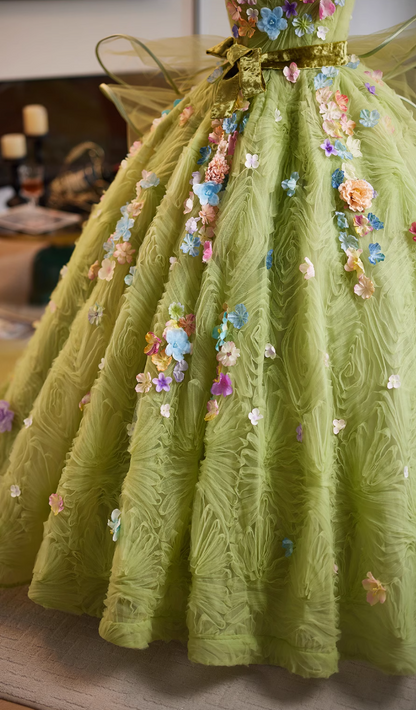 Voluminous Strapless A-Line Sweet 16th Gowns Appliques Green Tulle Velvet Bow Prom Dress AP5022